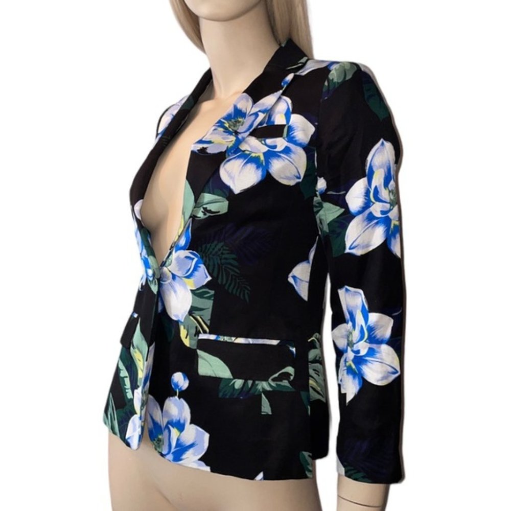 Banana Republic Floral Blazer - Picture 5 of 10